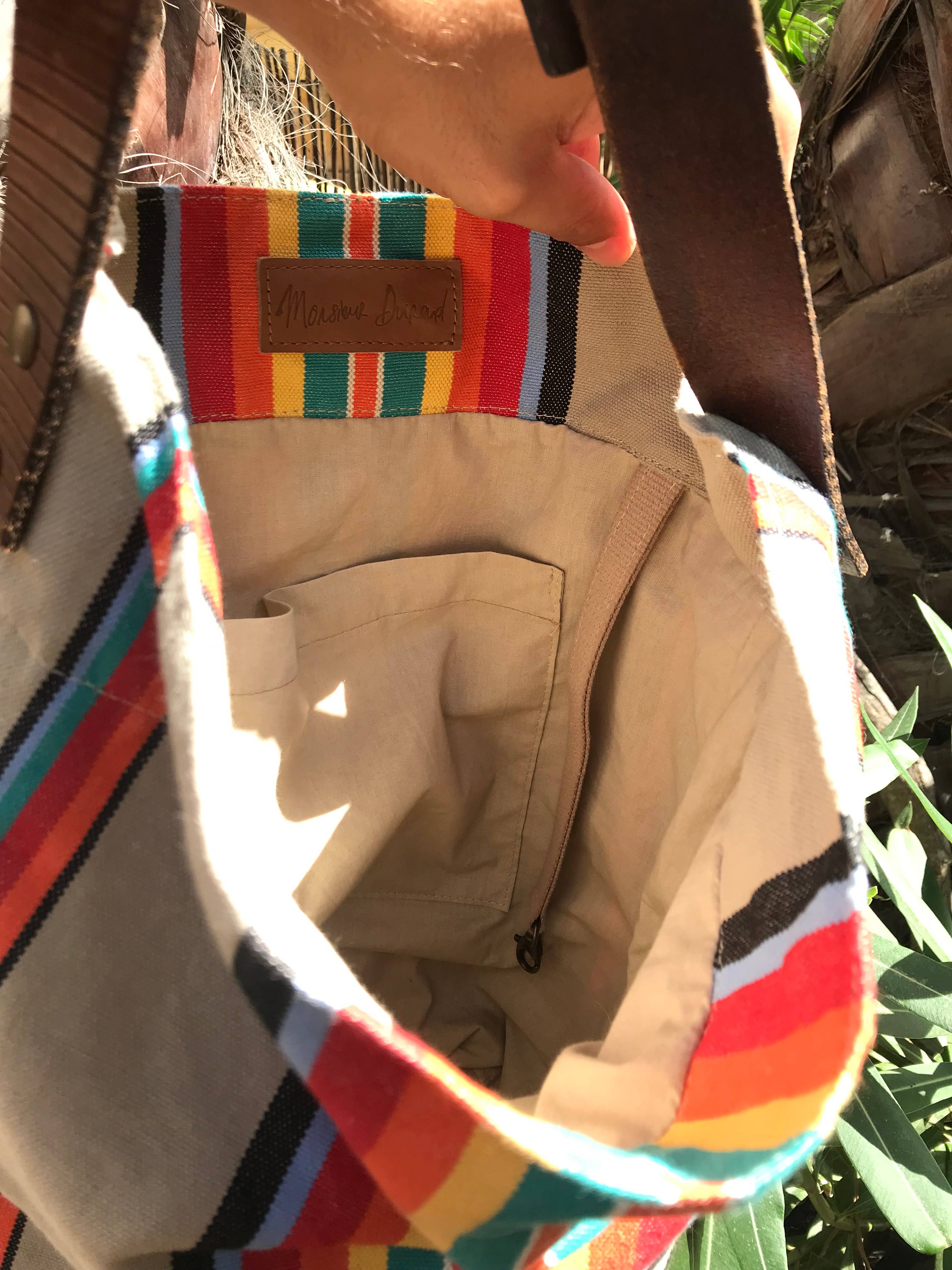 Monsieur Durand - Wholesale Crossbody Bag - Unisex - The GAMME A BAG with pouch4