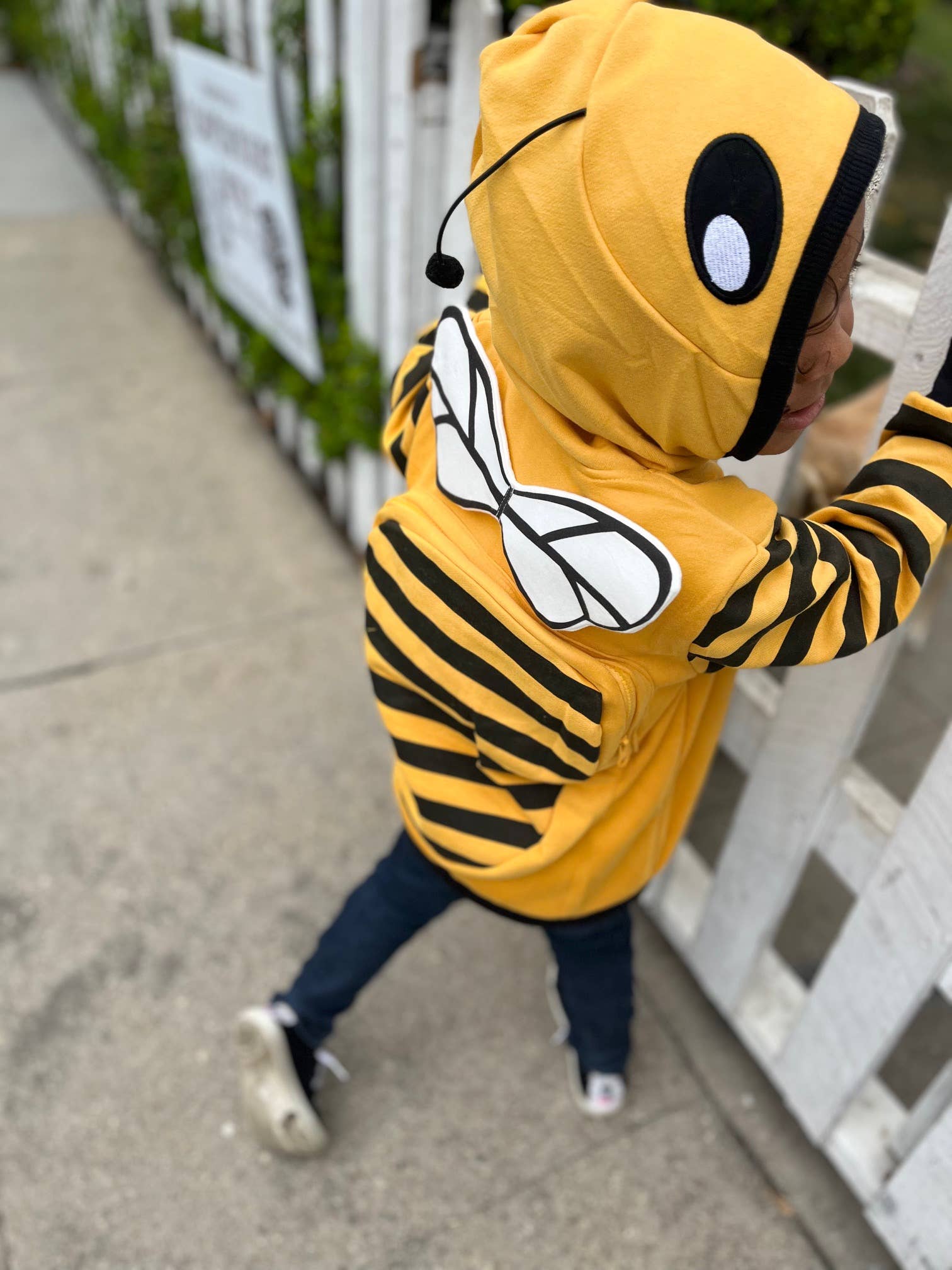 Doodle Pants - Wholesale Hoodie - Kids - Buzz the Bee Toddler and Kids 3D Backpack Hoodie3