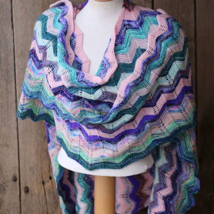 Koigu Wool Designs - Wholesale Yarn - Festive 25 day KPPPM Pencil pack27