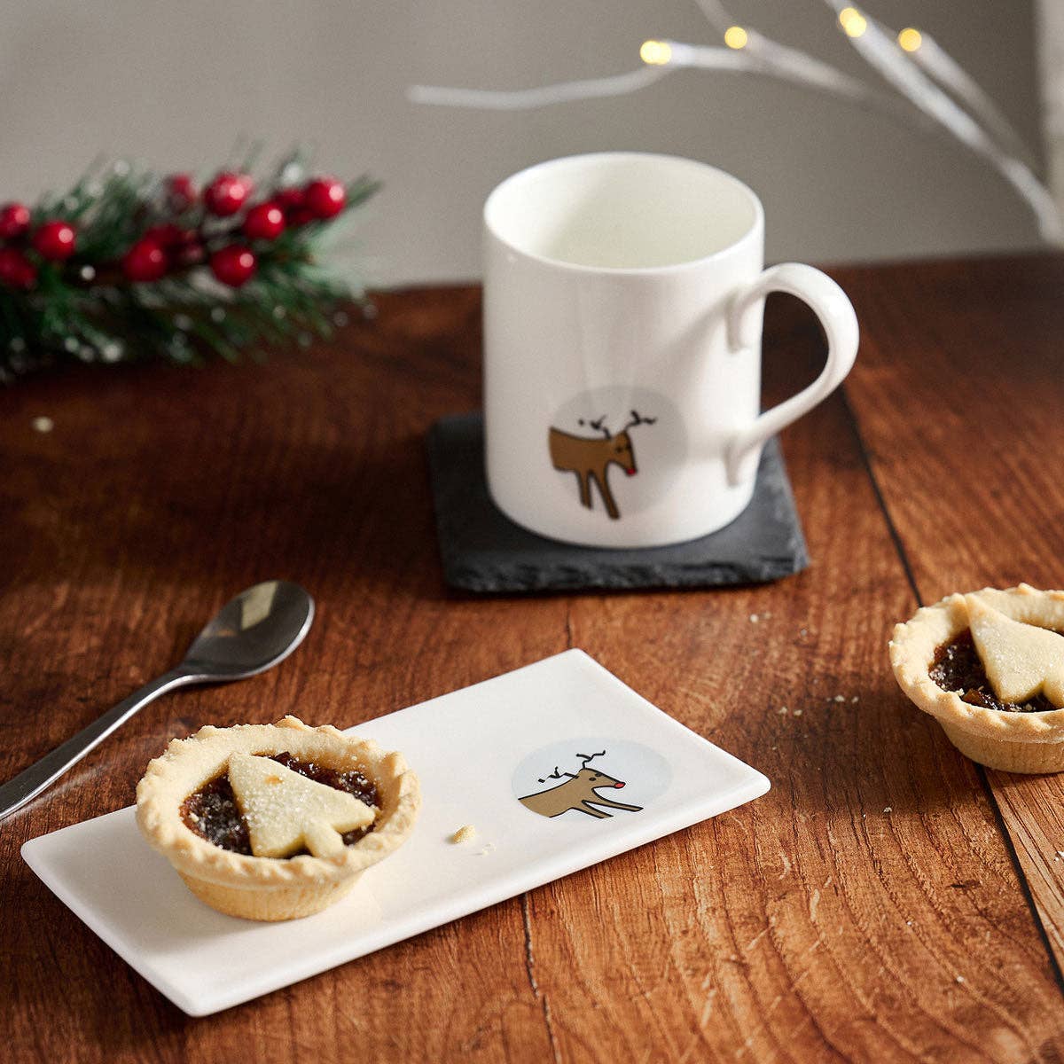 Jin Designs - Wholesale Coffee Mug - Reindeer in the Window Mug2