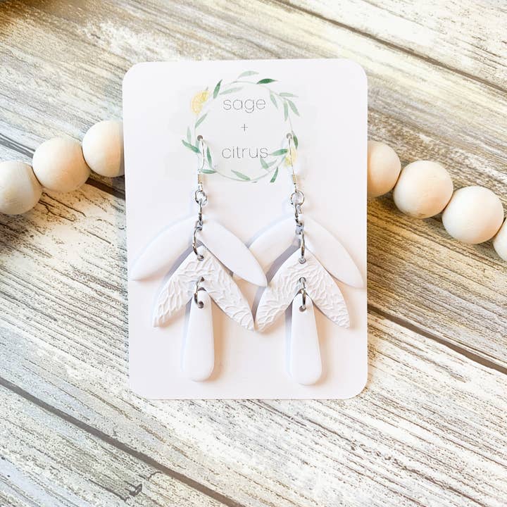 Hvide Leaf Dangles for engroshandel hos sage + citrus