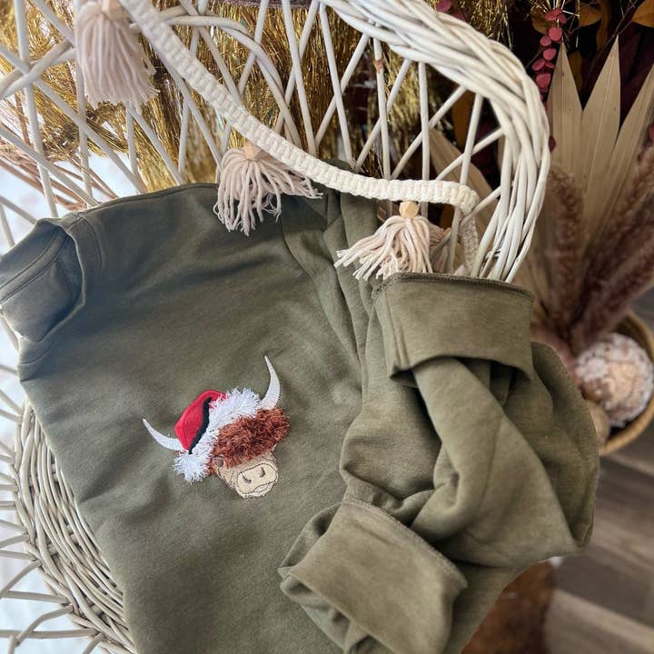 The White Stitch - Wholesale Sweatshirt - Women's - Fuzzy Highland Cow Santa | Handmade0