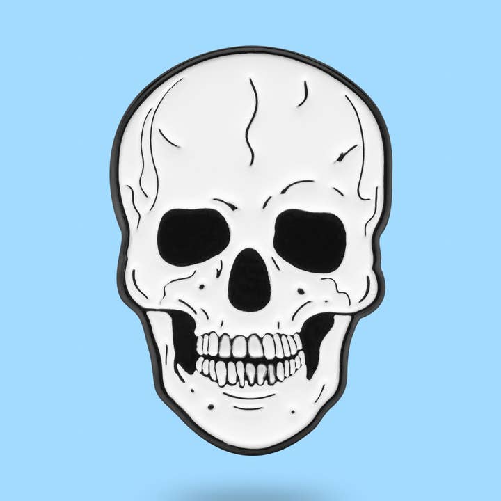 Épingle tête de mort - épingle squelette - Halloween - émail - mignonne pour la vente par Paw Generation