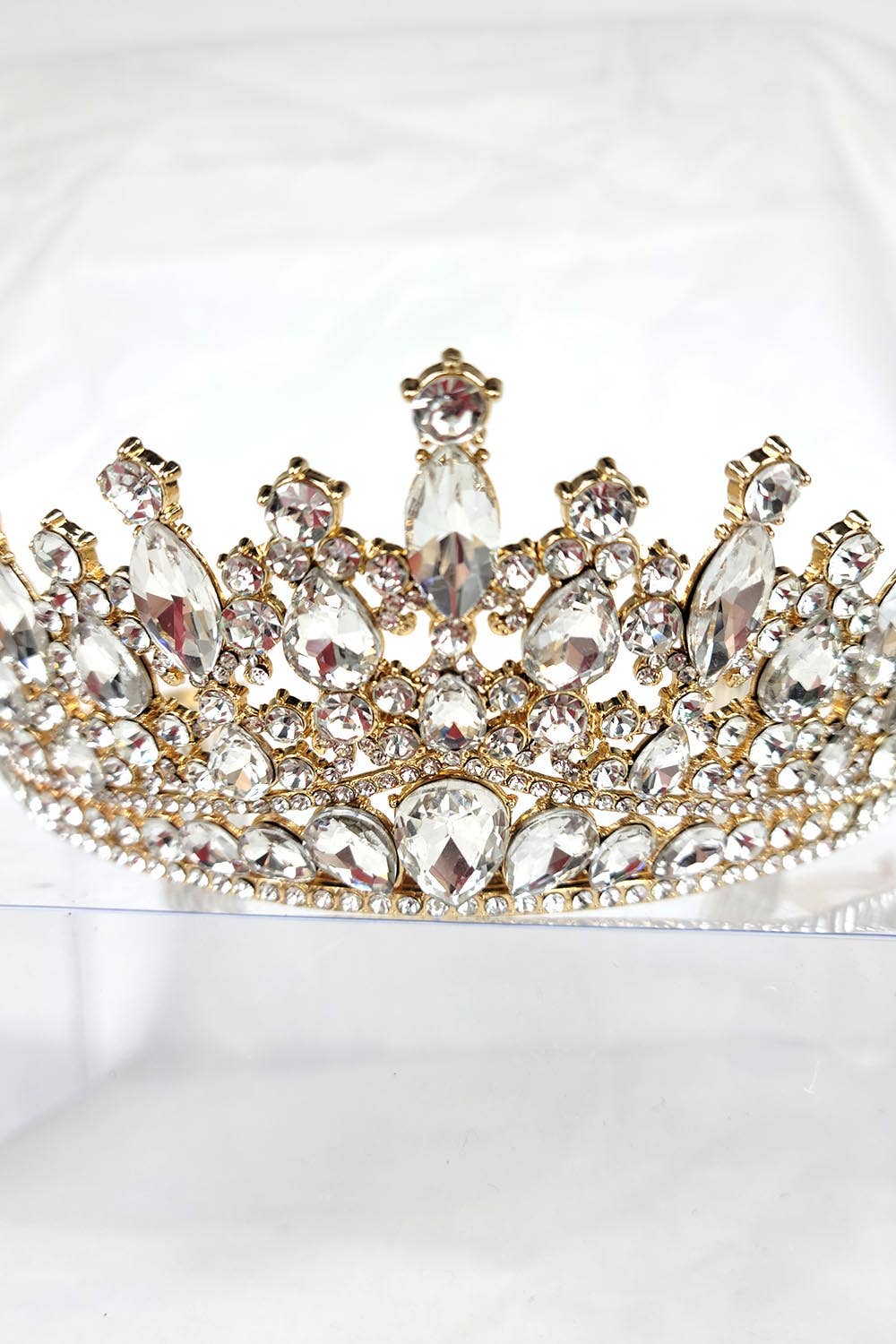 Chicas - Wholesale Tiara - Women's - One Size Fits All Tiara With Jewels HT93215