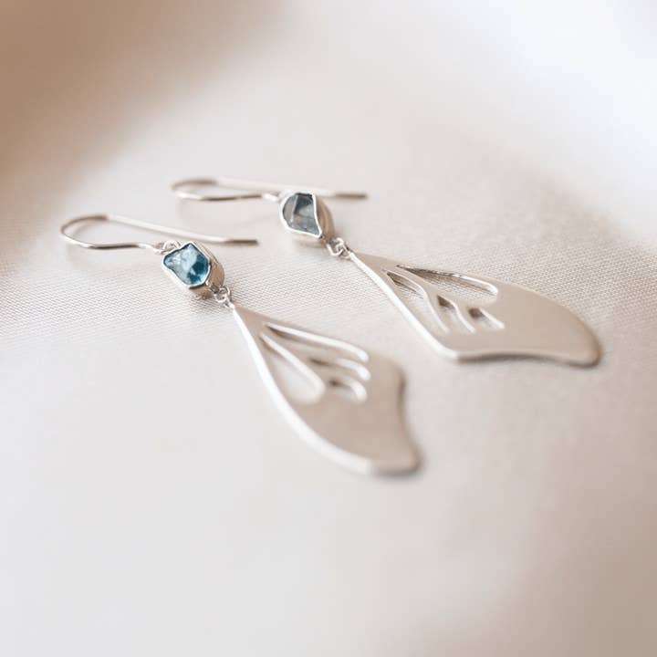 Brincos Elegance Borboleta Asa com Zircão Azul por atacado de Jewelry Evolution