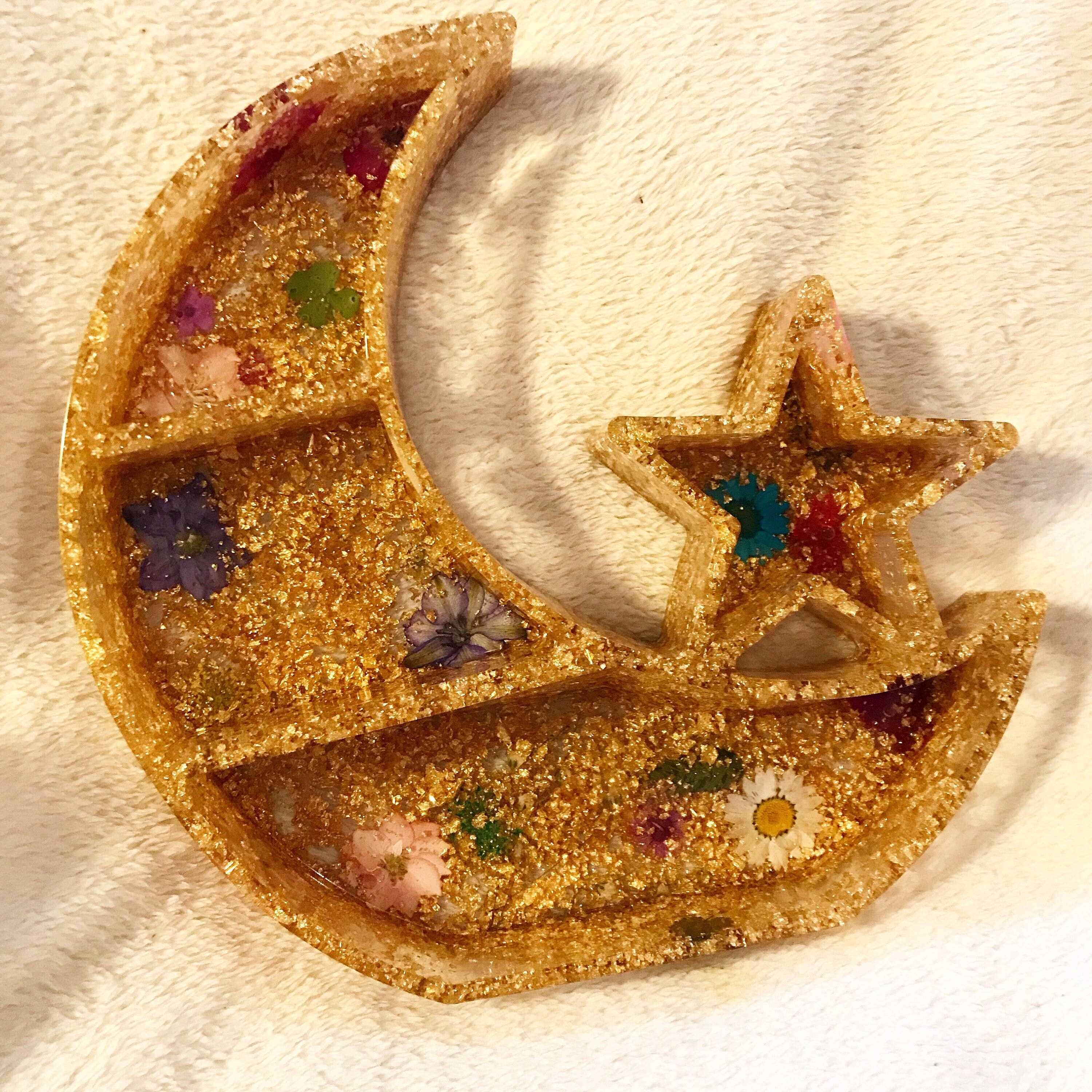 Little Shroom Crafts – wholesale Wall-mounted shelf – Handmade resin crescent moon shelf,christmas gifts1