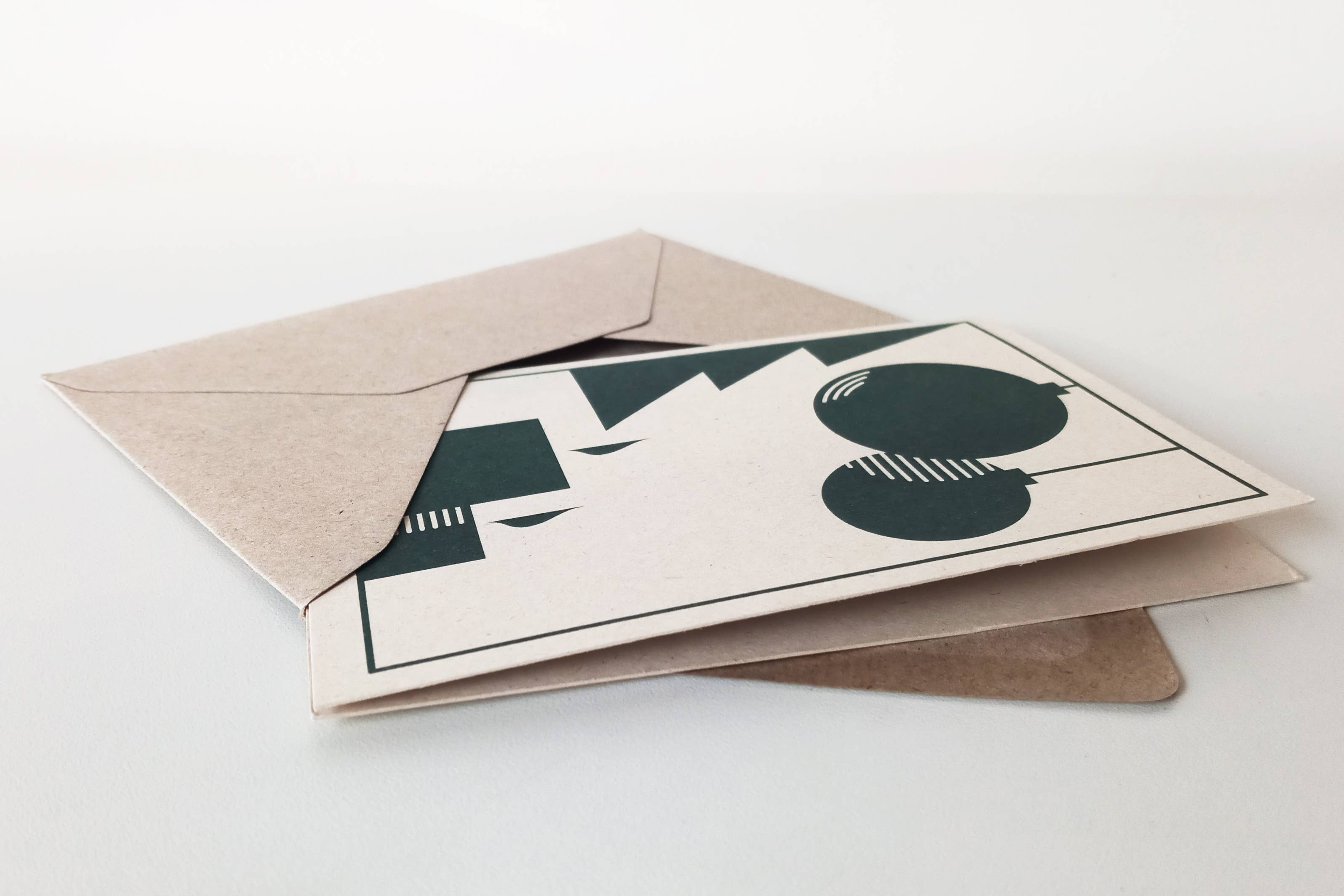 gute.attribute - Wholesale Christmas Card - Greeting card “Christmas tree ball candles”1