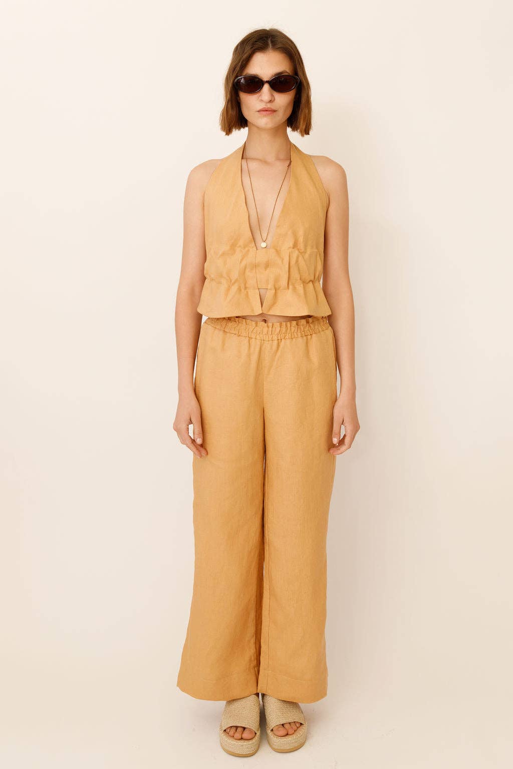 WUESTE - Wholesale Blouse - Women's - Juana Open-Back Linen Halter Top4