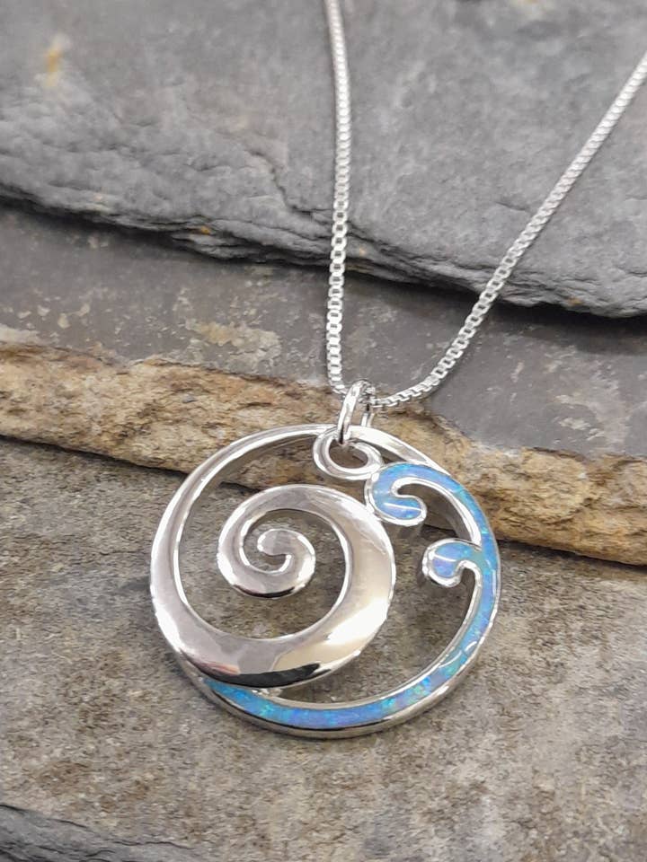 SP501BC - PINGENTE OPAL SINTÉTICO ONDA REDONDA 25MM S/PRATA por atacado de Bluelily925silver