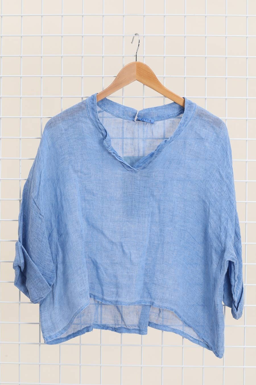 la maison des fibres naturelles - Wholesale Blouse - Dames - Linnen top met v-hals 23100, 100% linnen22