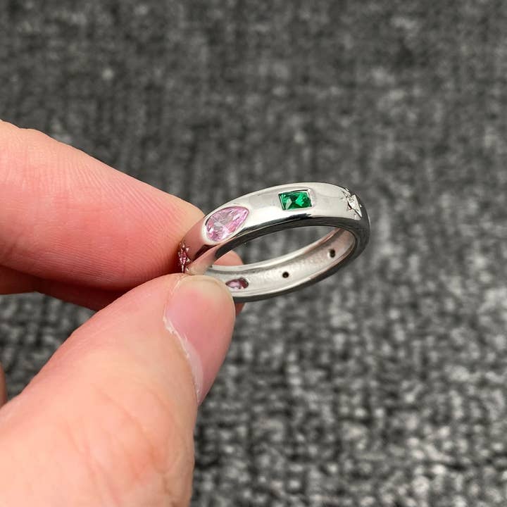 Mio Queena – wholesale Multi-stone ring – Inlaid Colored Cubic Zirconia 18K Gold Plated SS Ring -FGS3