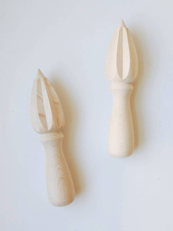 Natural Wood Reamer for wholesale by Fodory