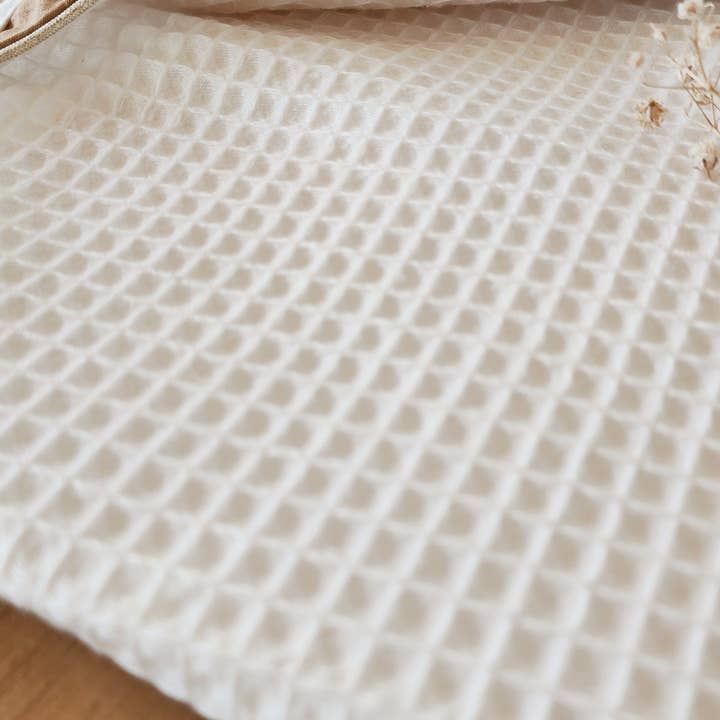 Les p'tites Merveilles de Bérénice - Wholesale Hooded Towel - Kids & Baby - Baby bath cape “Cinnamon flowers” in organic cotton sponge n3