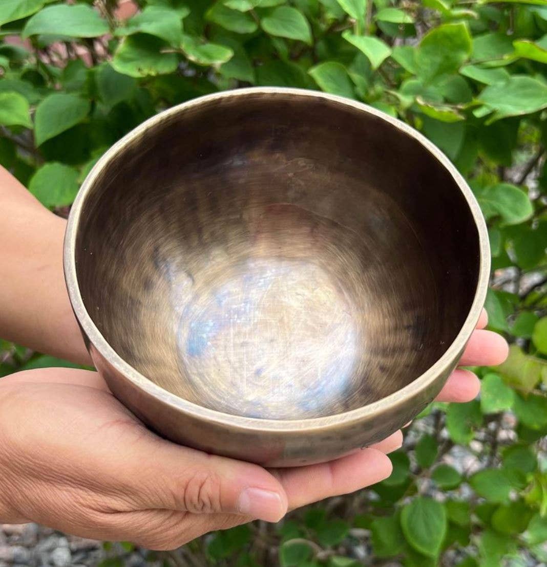 Lungta Imports - Wholesale Musical Instrument - Hand Hammered Tibetan Full Moon Singing Bowl Complete Set3