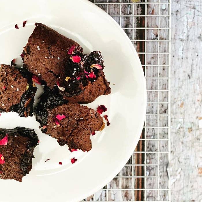 ButterNut of London – wholesale Nut butter – Rose & Pistachio Butter5