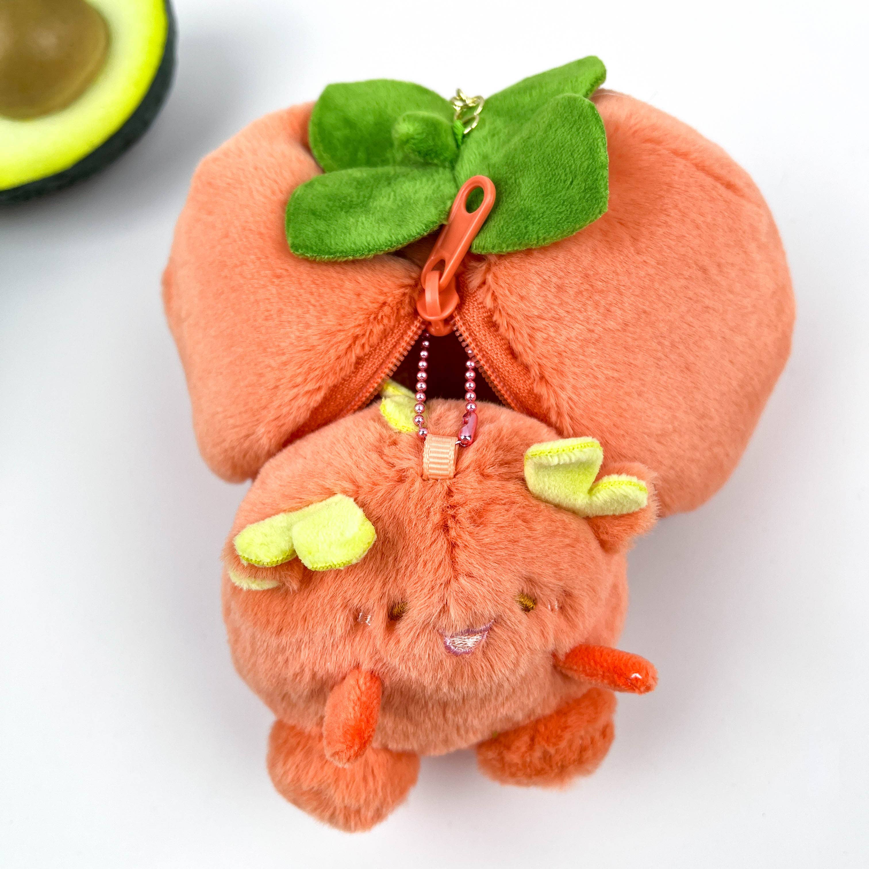 SoapElenGlen - Venta al por mayor Llavero - Mujer - Llavero colgante peluche transformable con forma de fruta21