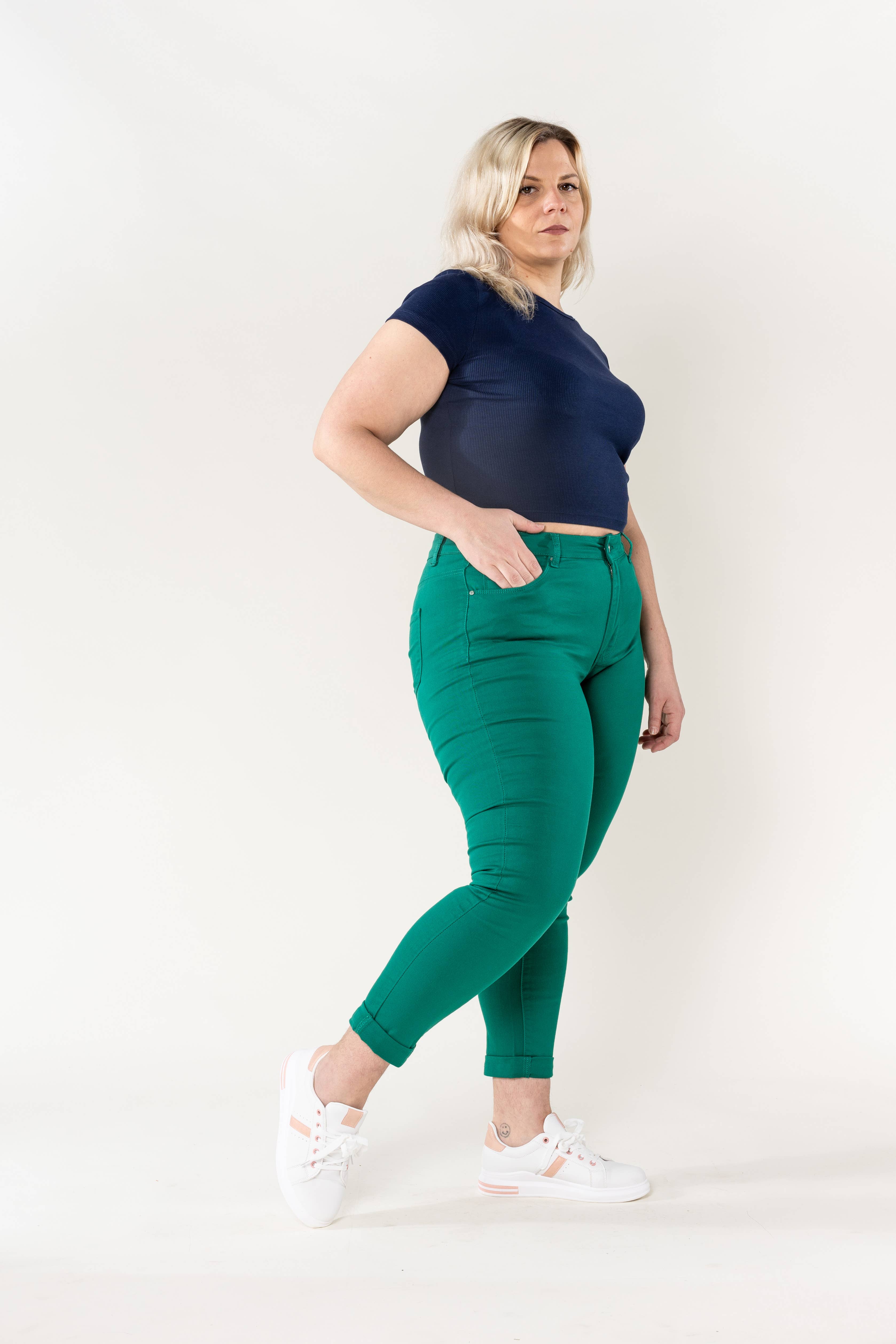 Nina Carter – Calças - Mulher por atacado – Tamanho Plus Curve Plus Tamanho Voltar ao Pescoço P19914