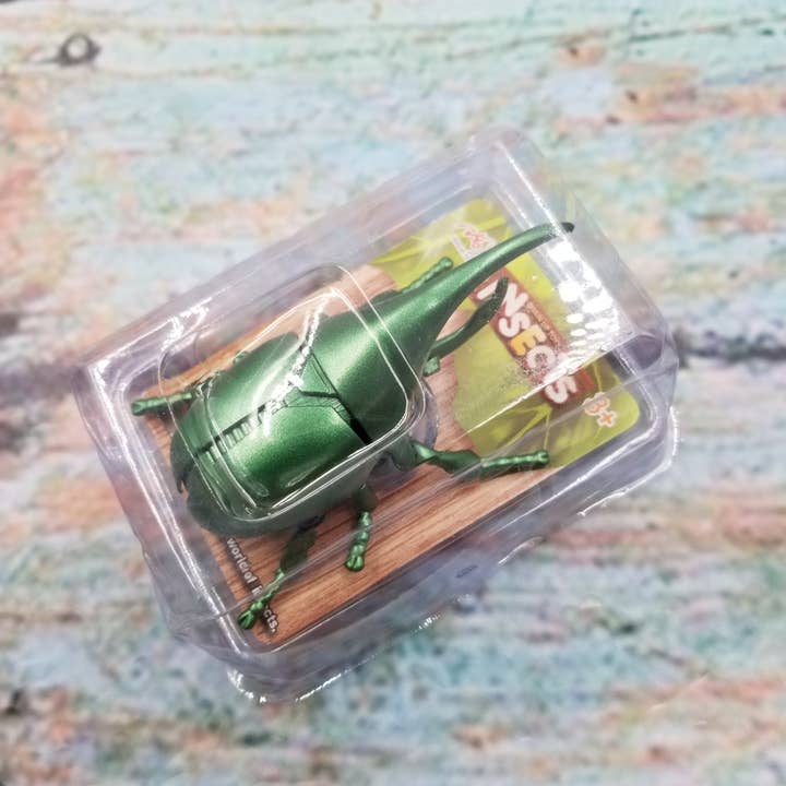 MIAS SHOP - Wholesale Classic Toy - Kids - Clockwork chain beetle insect crawling toy