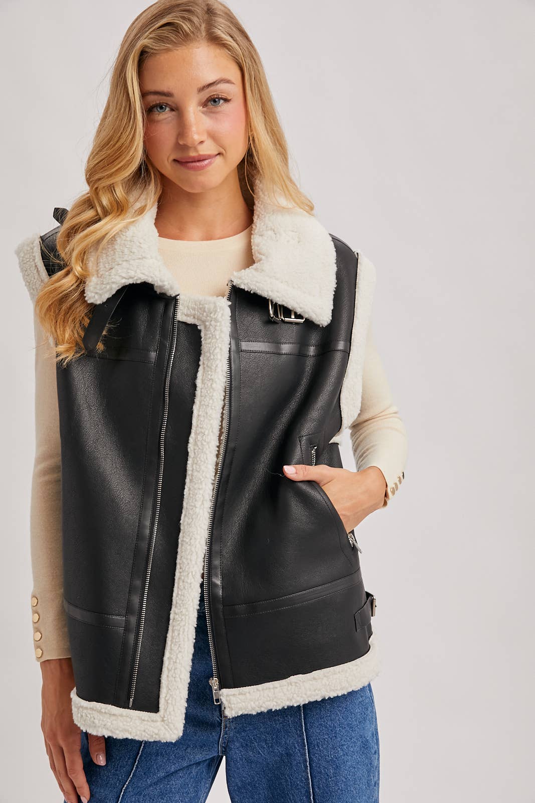 Bluivy – wholesale Outerwear Vest - Women’s – FAUX LEATHER WITH INNER FAUX SHEARLING AVIATOR VEST1