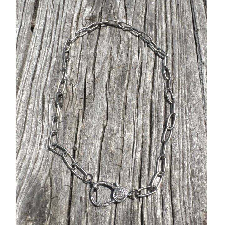 ILISSA MICHELE JEWELRY – Großhandel Gliederhalskette – Halskette mit ovaler Büroklammer und Pavé-Diamantverschluss0