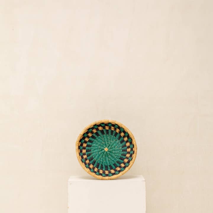 Dangme plate for wholesale by SANKORE AFRICA, S.L.