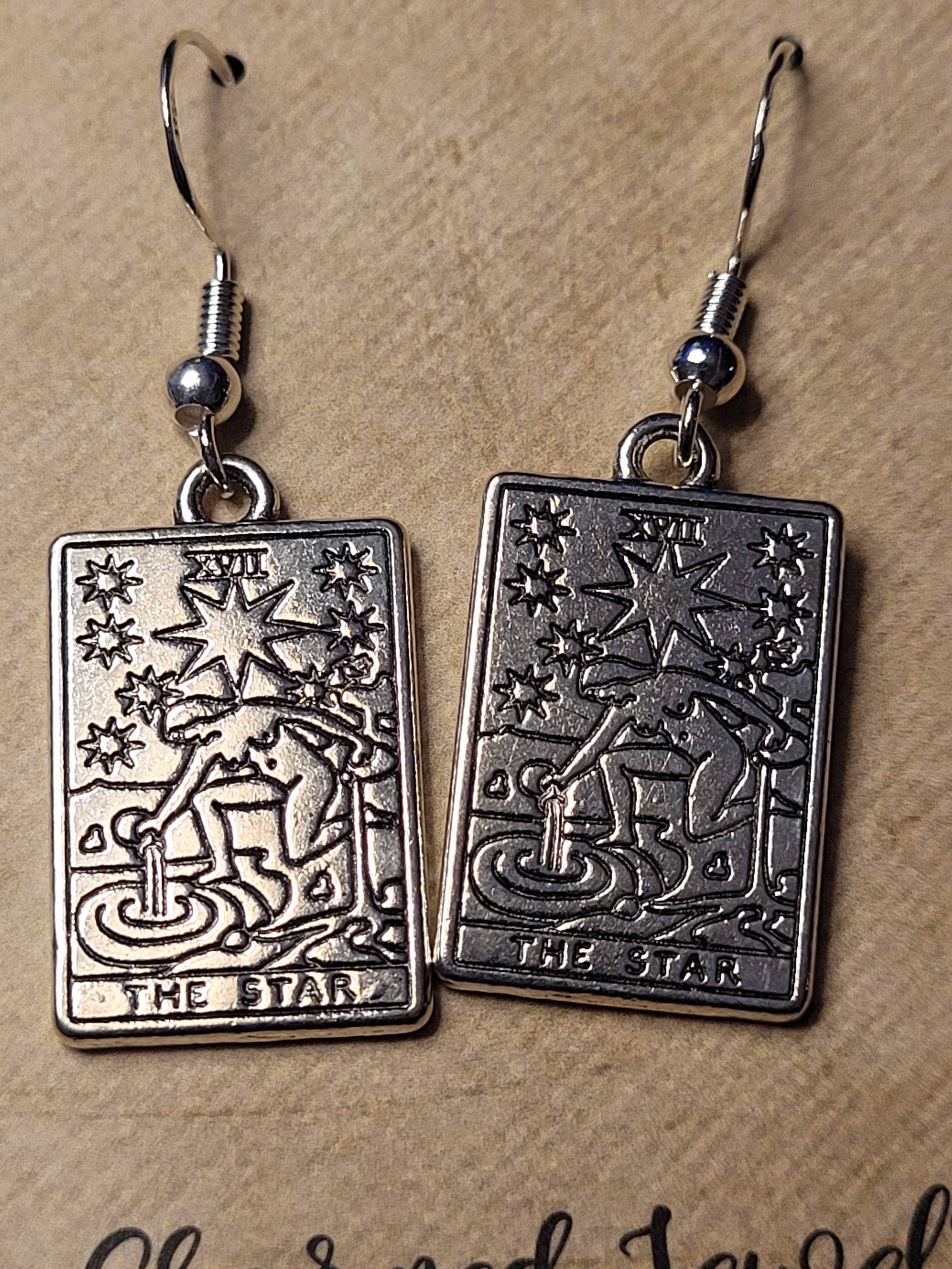 Con-Quest Crafts - Wholesale Dangle Earrings - Silver Tarot cards Earrings - Various card designs.16