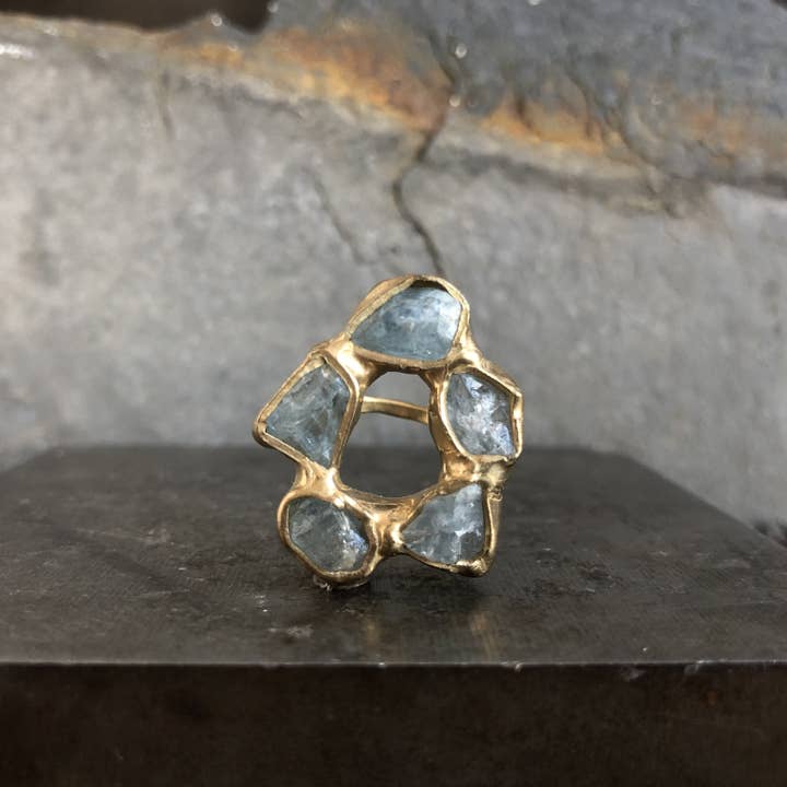 Anello Big Sky per la vendita all'ingrosso da parte di Emilie Shapiro Jewelry