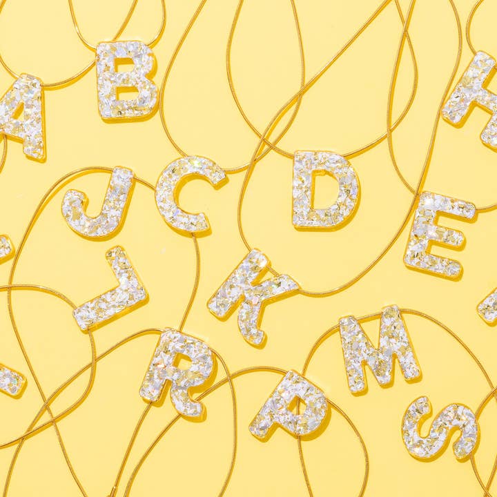 Collier Lettre Confetti Perle Assortiment - Min. 1 (PN-ASST) pour la vente par Taylor Elliott Designs