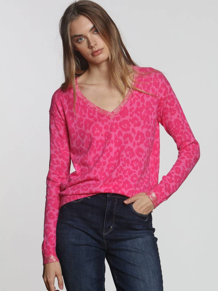 T-shirt imprimé Goldie - Rose guépard pour la vente par Label + Thread