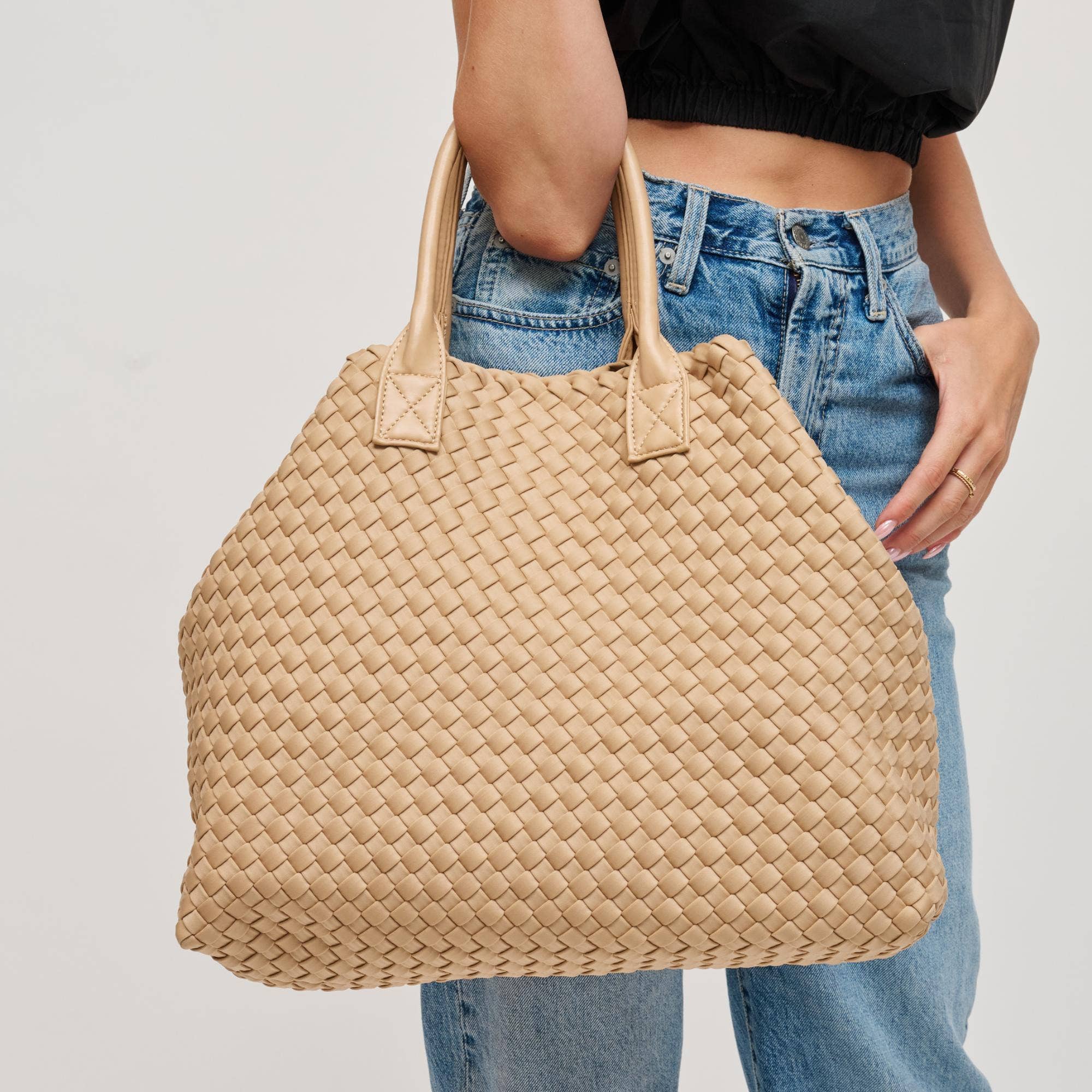 Urban Expressions – Großhandel Tragetasche – Damen – Ithaca Tote aus gewebtem Neopren mit veganem Lederhenkel27