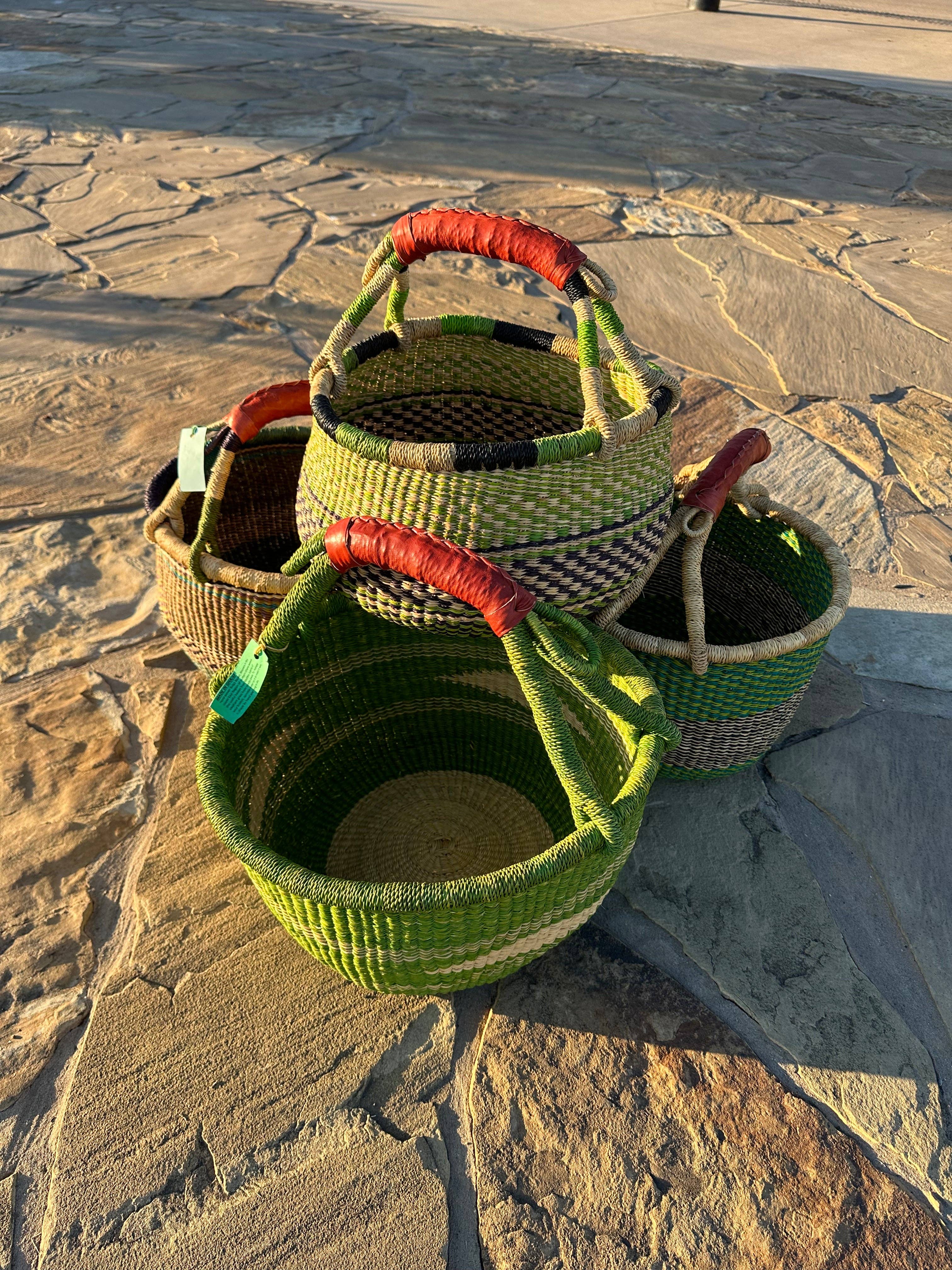 The African Home Goods - Wholesale Basket - Round Bolga Market Basket w/ Leather Wrapped Handle - Green Assorted 1 EA11