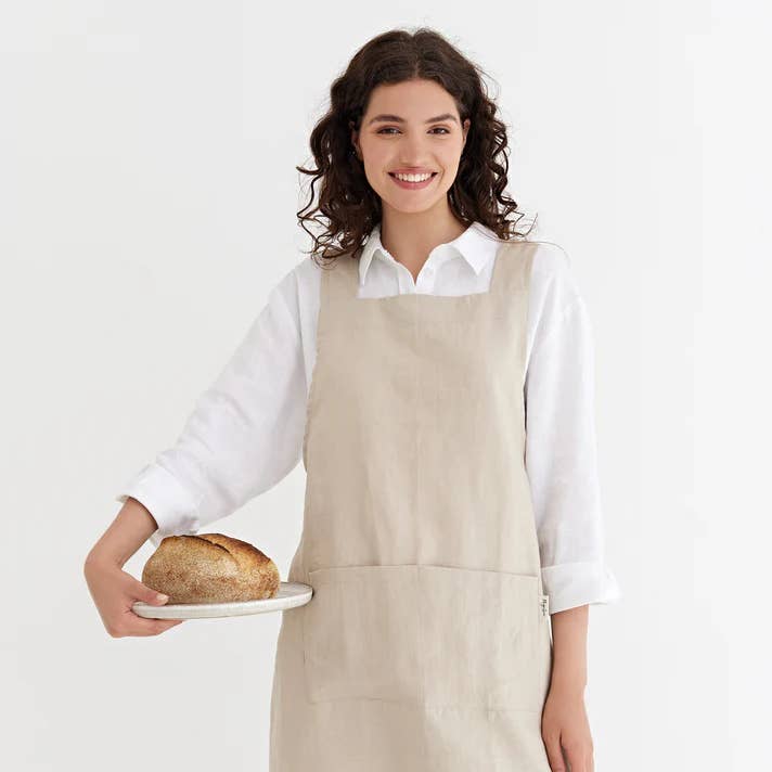 MagicLinen (We handle U.S. import procedures for you) - Wholesale Apron - Pinafore apron with pockets in Natural Linen0
