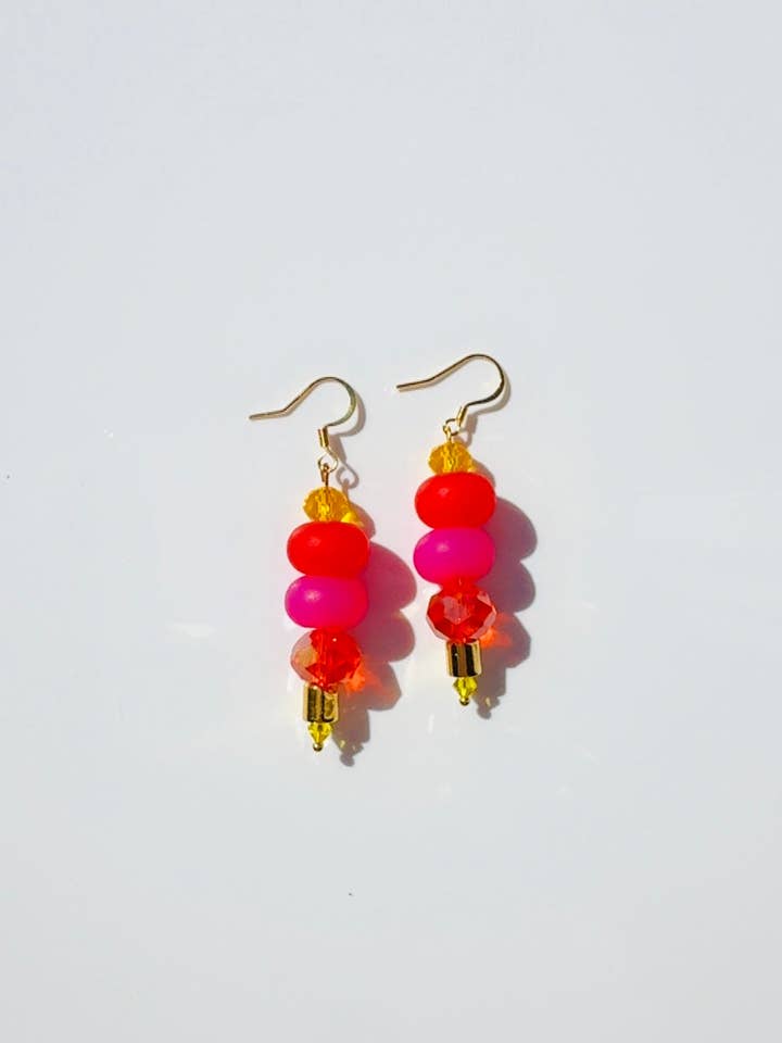 Boucles d'oreilles empilables en cristal « Sunset » pour la vente par Soderena Designs