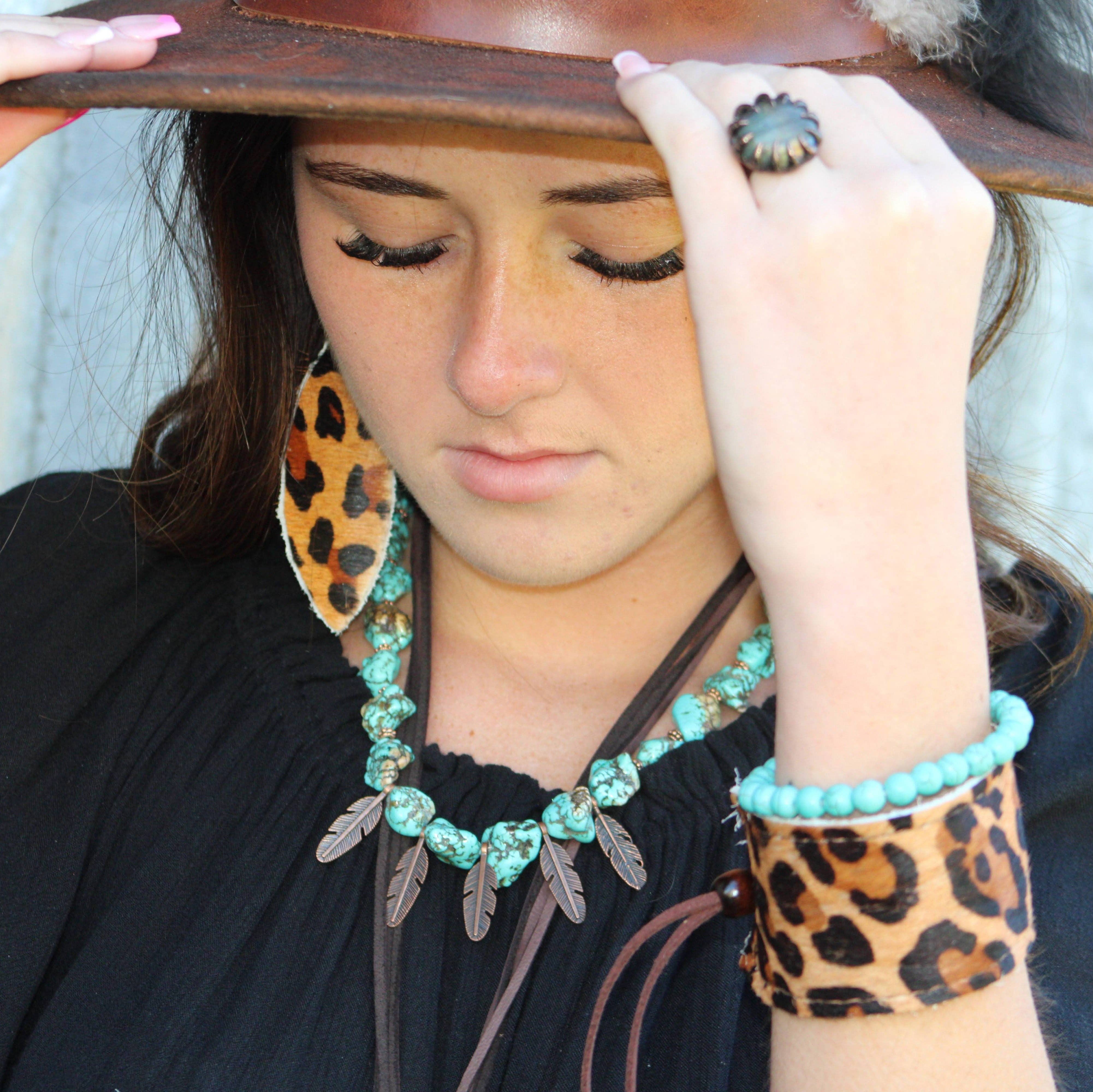 Wholesale **Blue Turquoise Collar Necklace w/ Feather