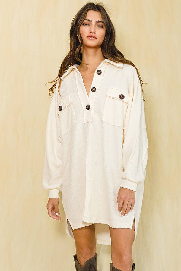 Rose Mini-robe ample à col en tricot à texture unie D4202 en vente sur Faire9