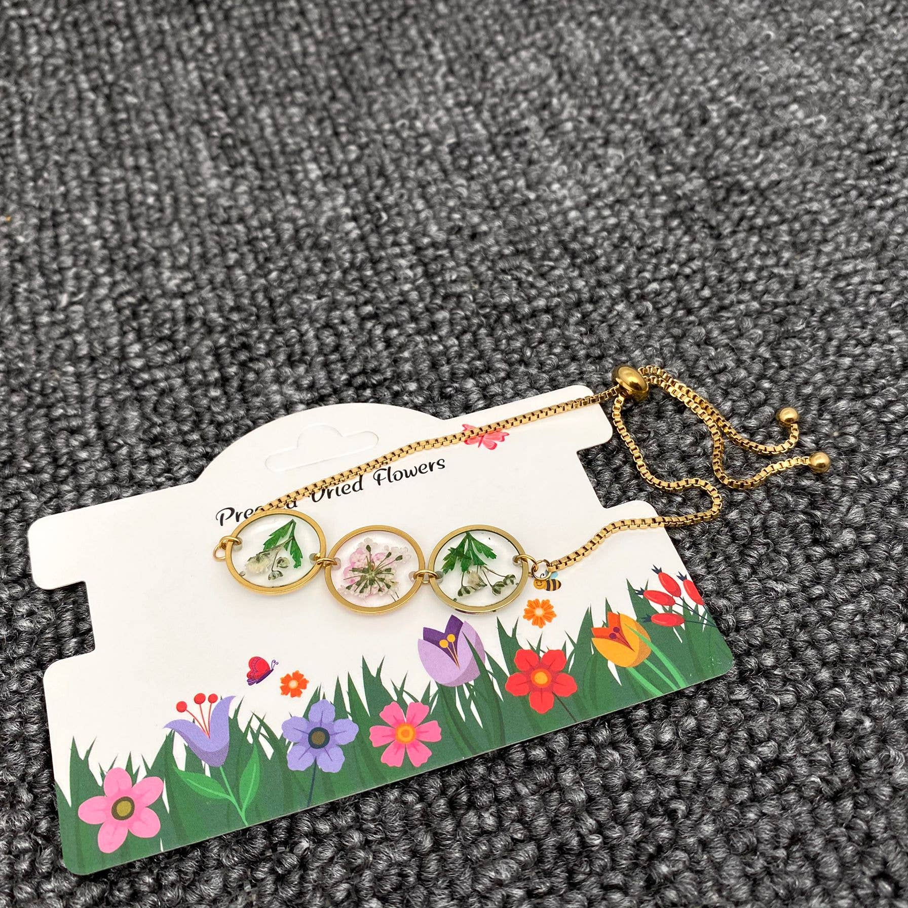 Mio Queena - Wholesale Charm/Dangle Bracelet - Floral Round Charm 18K Gold Plated Stretchable Bracelet -PDF2