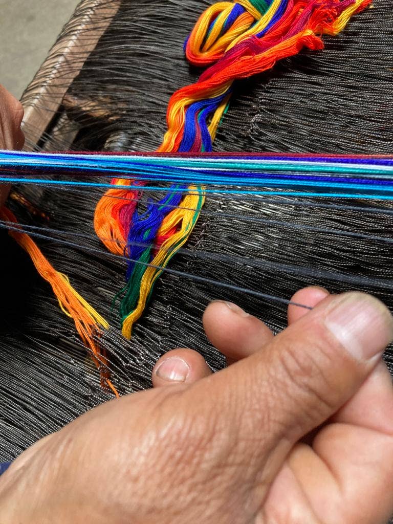 Sam & Nala | intentional style for pets & their people - Vendita all'ingrosso Dispenser di sacchetti per la cacca - Adoralo Amore (arcobaleno) – Porta sacchetti per escrementi di cane fatto a mano7