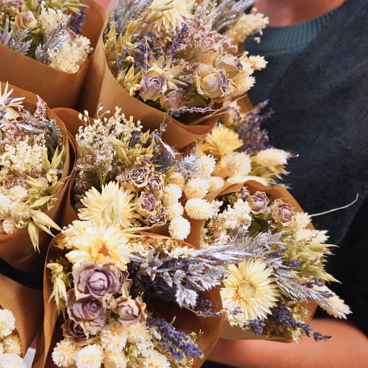 Wildflowers by Floriette - Wholesale Dried/Pressed Flowers - Dried Flowers - Market More - Frosted White
