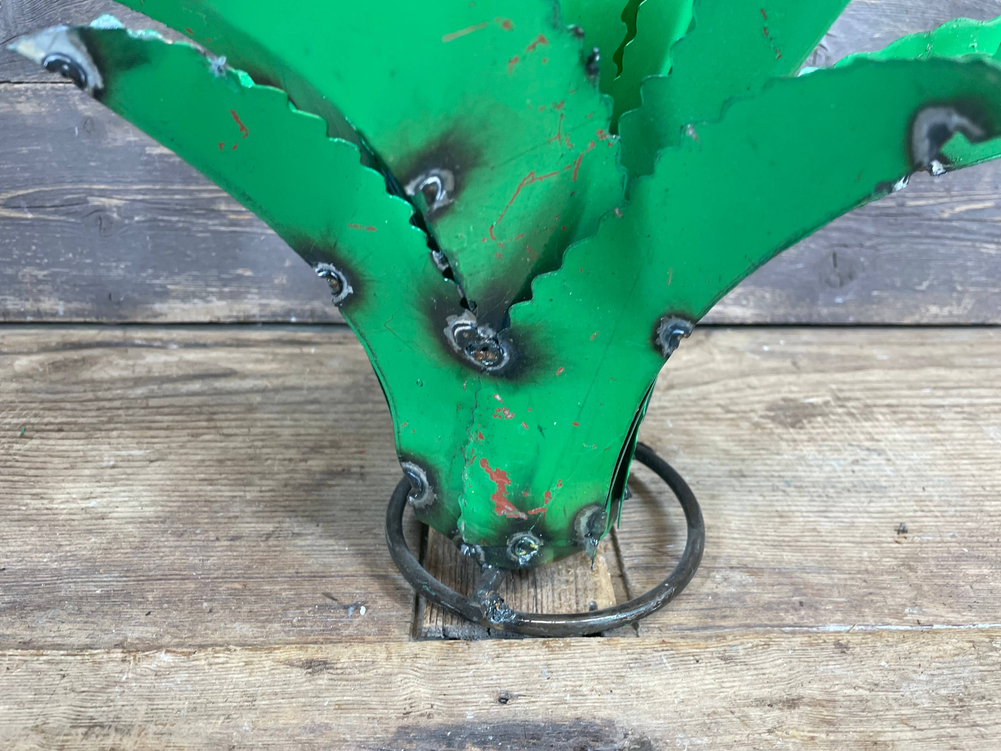 My Amigos Imports - Vendita all'ingrosso Decorazioni da tavolo - Maguey Agave Cactus di Metallo Colorato-Cactus-33x28 cm-NUOVO10