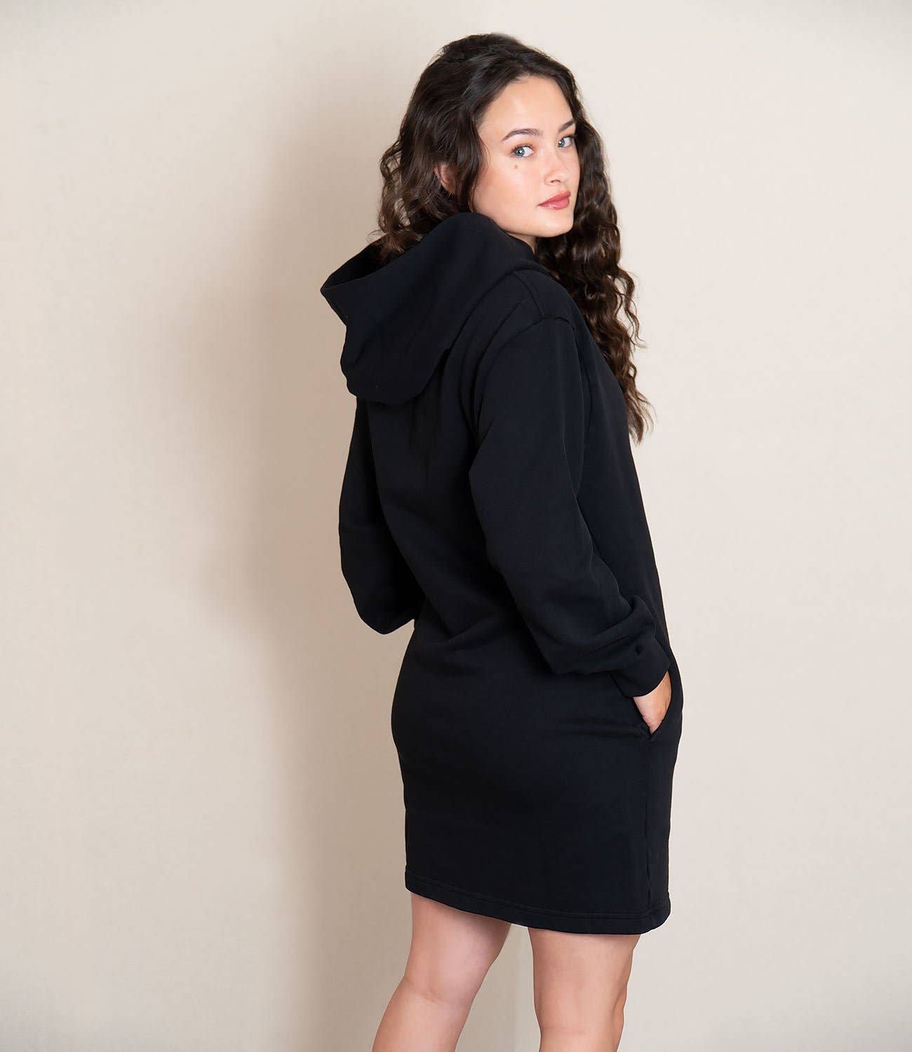 Freedom Company - Wholesale Jurk - Dames - De jurk met capuchon2