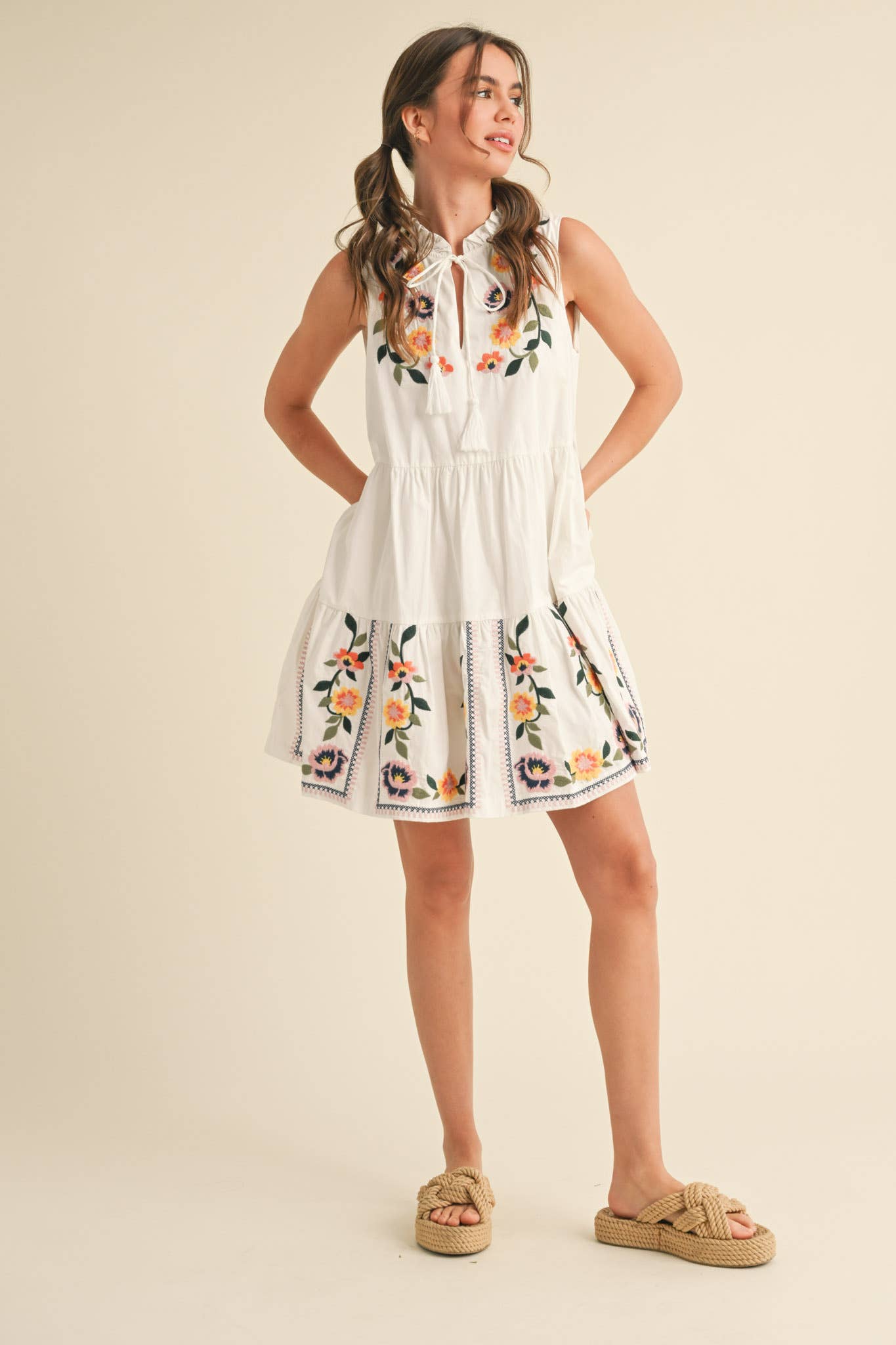 &MERCI - Wholesale Dress - Women's - FLORAL EMBROIDERY TIERED MINI DRESS MDR384116