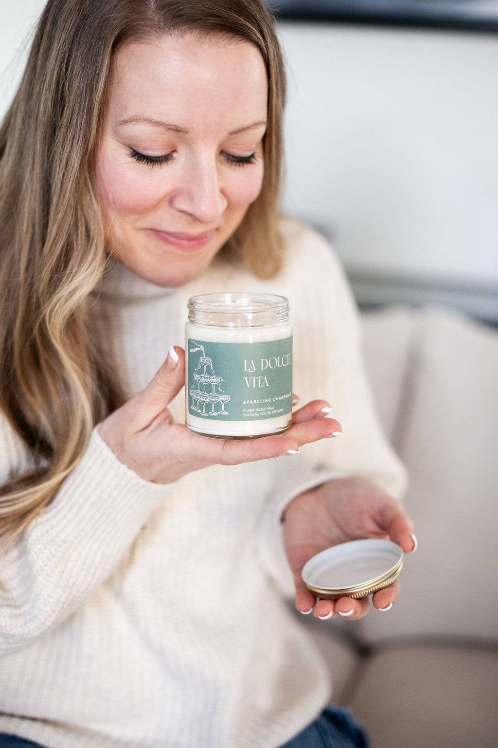 Austy Lou by Broken Top Brands – wholesale Jar/filled candle – La Dolce Vita 9oz Soy Candle2