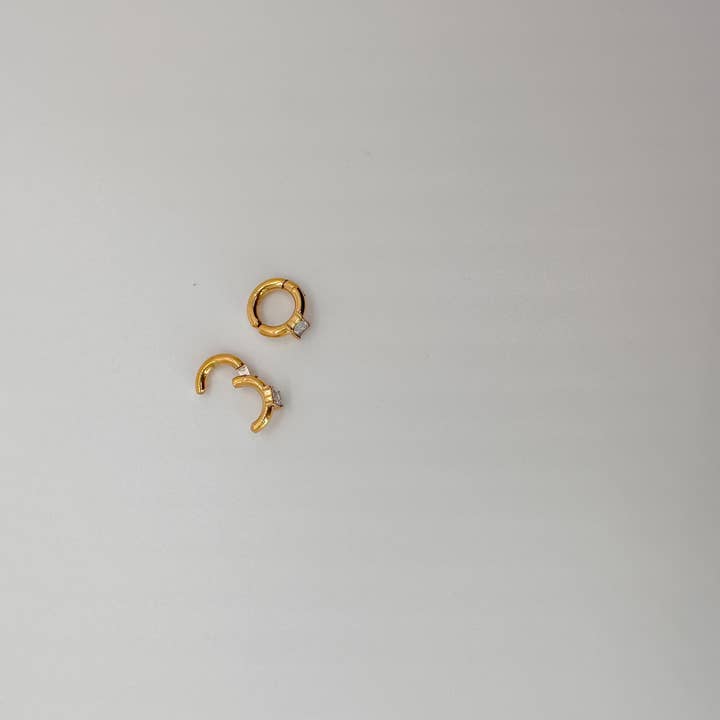 DRIP JEWELRY - Wholesale Cuff/Wrap Earrings - Gold Baguette CUFF earring3