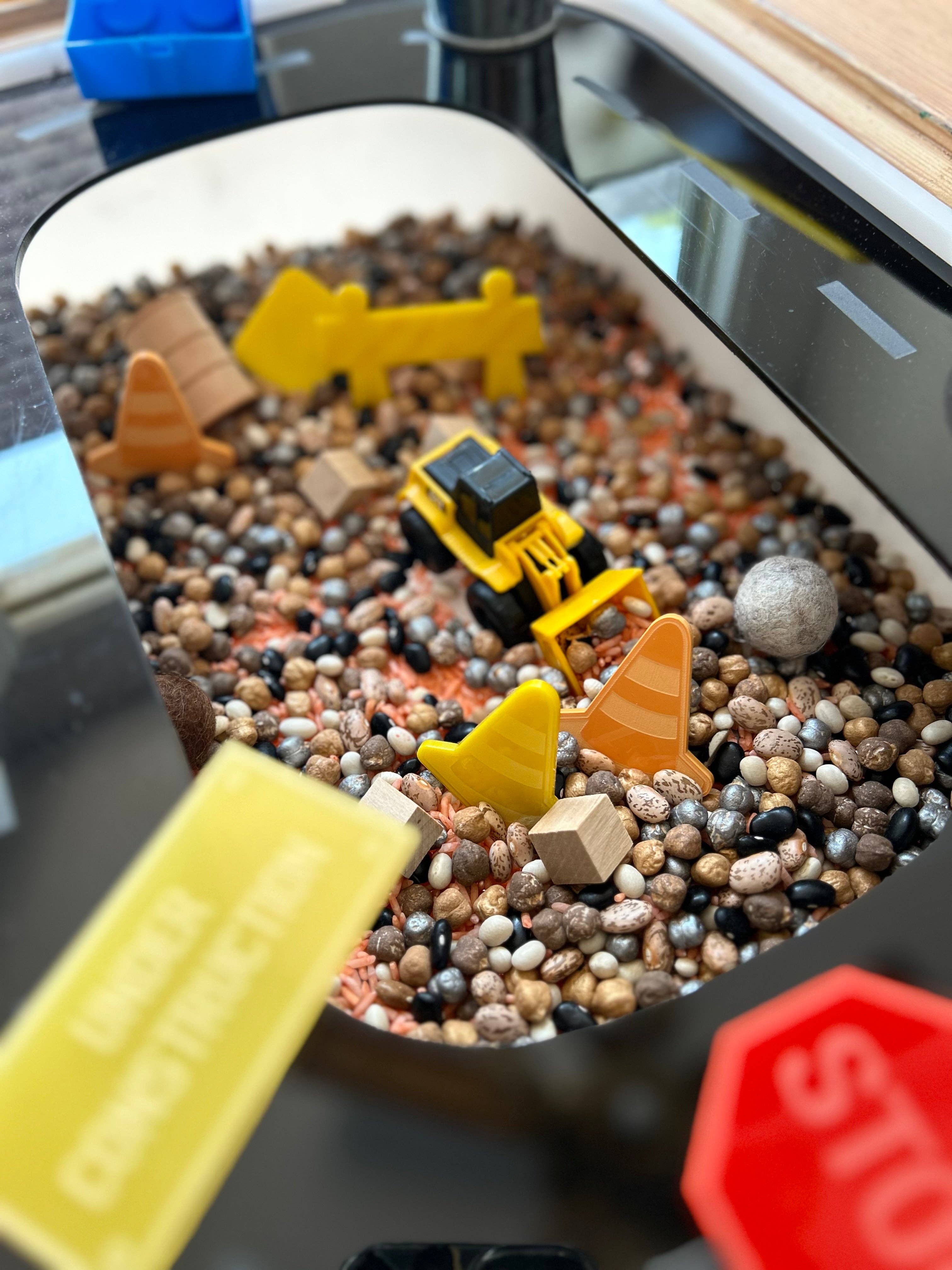 Stars and Sensory – wholesale Leksaksset - Barn – Stor insats för byggväg och tåg i Flisat13