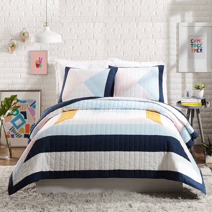 Peking Handicraft - Wholesale Bedding Set - Diamond Patchwork 3-Piece Quilt Set - Ampersand