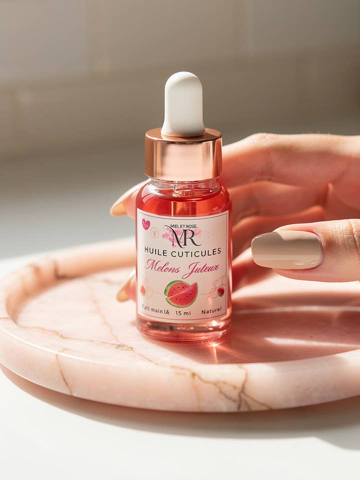 Huile à cuticules nourrissante – Melons Juteux pour la vente par Miel et Rose