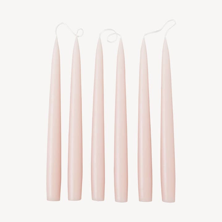 Taper 25 - Pulverrosa for engroshandel hos Candle Flair