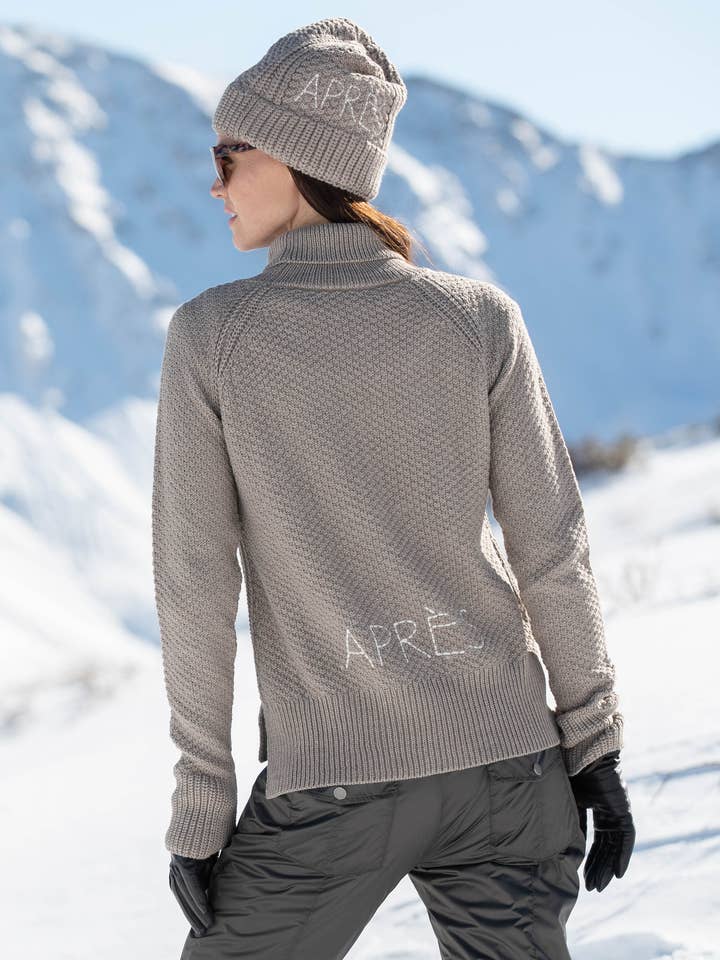 Dove Sweater for wholesale by SKEA Ltd.