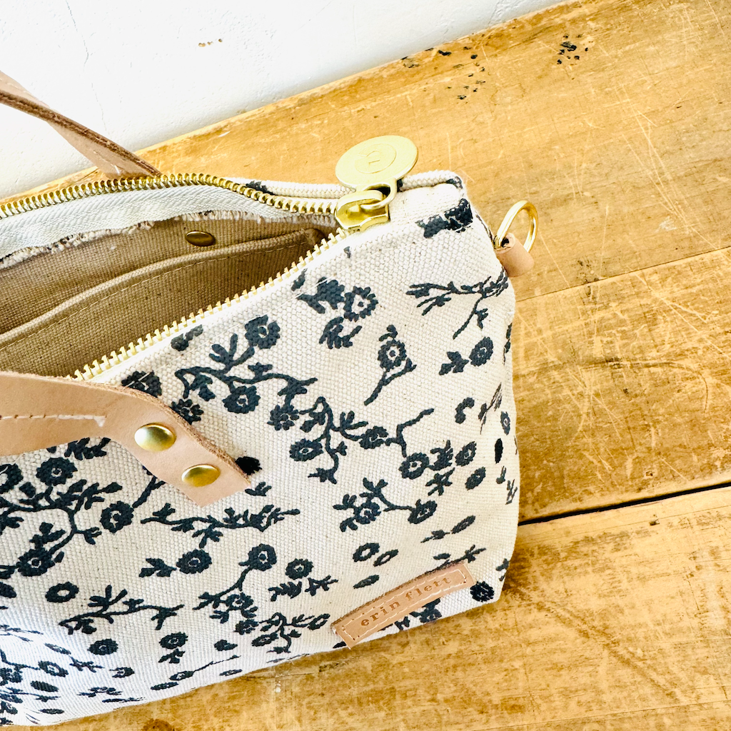 Erin Flett - Wholesale Satchel - Women's - New Satchel Bag in Neutral floral Aster Black2