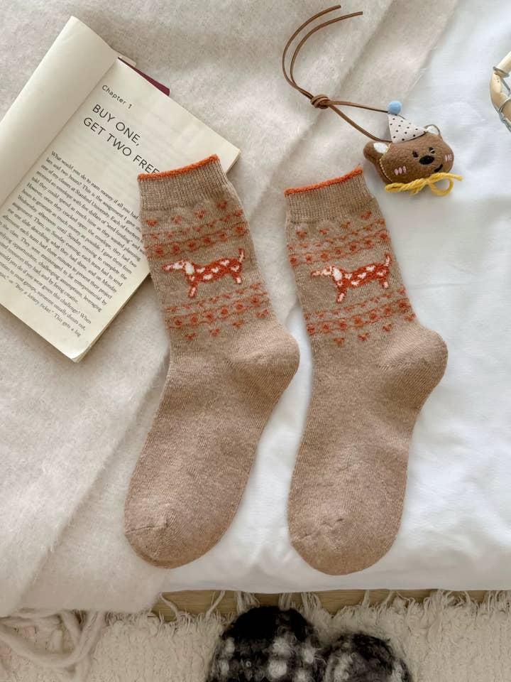 Happy Knits - Wholesale Socks - Women's - Women's Wool Socks - Warm Dachshund Pattern Winter Socks2